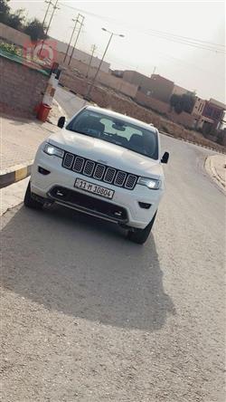جیپ گراند شیرۆکی